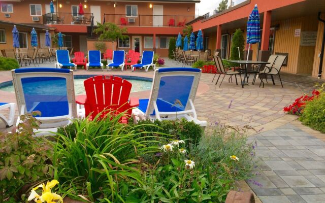 Sahara Courtyard Inn