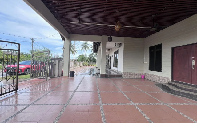 Nurbayu Villa (3 and 4 bedroom Villa) Kemaman