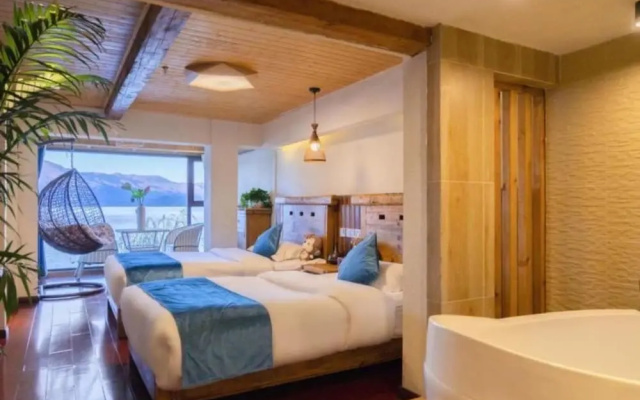 Floral Hotel · Smiling in the Flowers Lugu – Guest Rooms – Lijiang