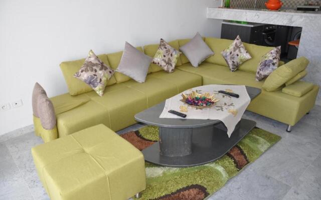 Neue Wohnung, ruhig, 150 m vom Strand, free Wi-Fi