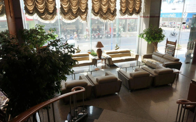 Siam Center Halal Hotel