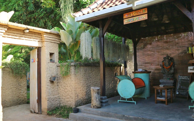 Louto Dmell Guesthouse