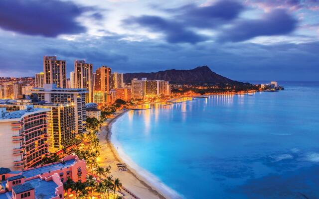 Club Wyndham at Waikiki Beach Walk