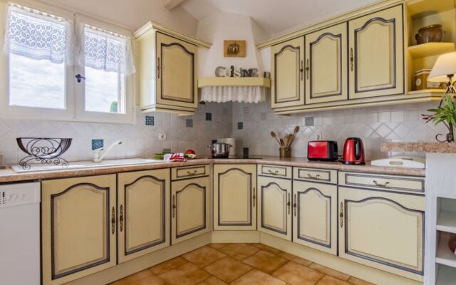 House Les Iris Roussillon