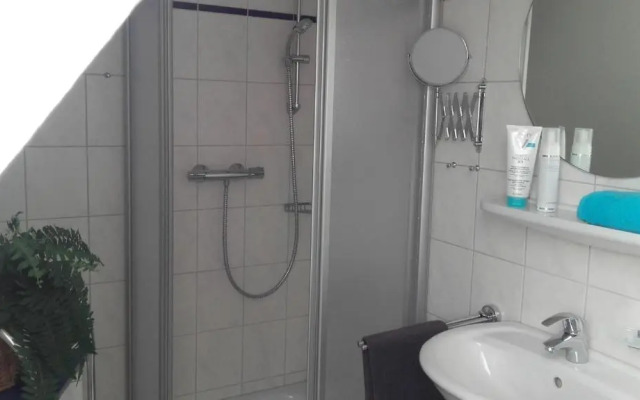 Valif6001 - Haus Lindenallee II