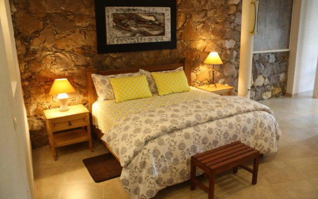 Casa Corazón de Plata Suites