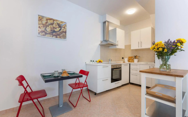 The Green Door - Ospedale Maggiore Studio