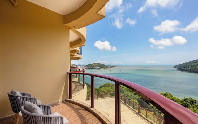 Crowne Plaza Zhoushan Seaview, an IHG Hotel