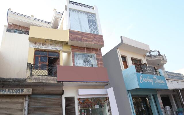 OYO 17207 Hotel Purple