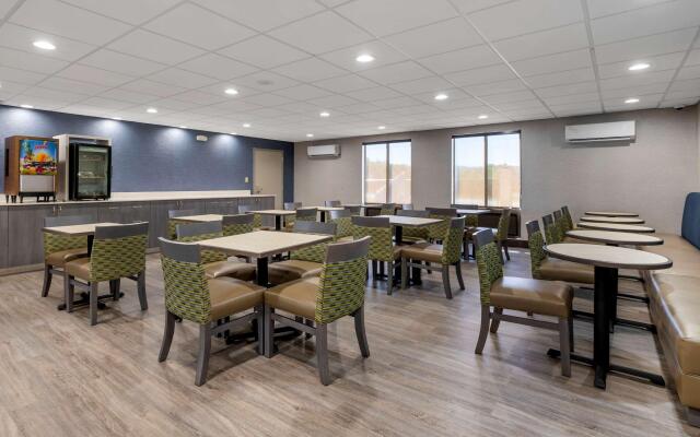 Comfort Inn & Suites Greer - Greenville