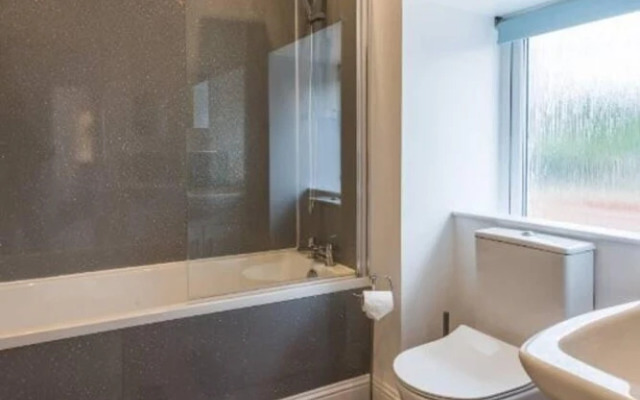 Ideal Couples Base for Exploring the Island