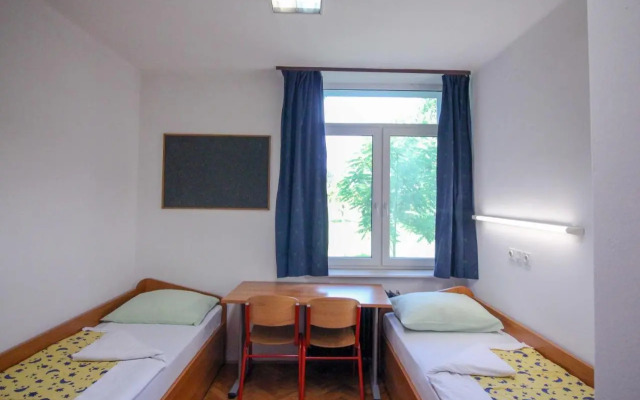 Dijaški dom Bežigrad Ljubljana Hostel