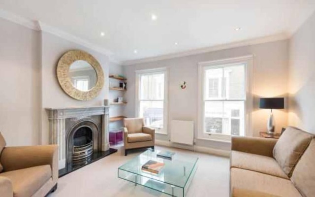 Luxury and Large Private Maisonette