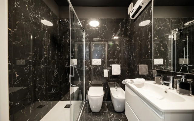 Morosini Modern Apartment by Wonderful Italy
