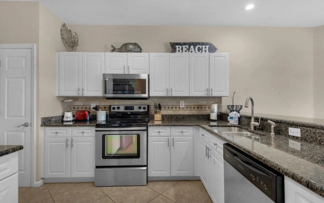 Beach Haven- Beach Pointe 703