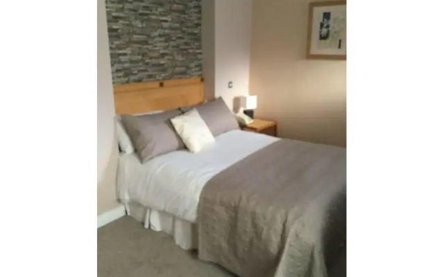 Kilmorey Arms Hotel