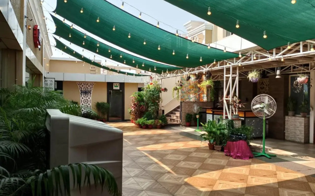 Hotel Pushpak