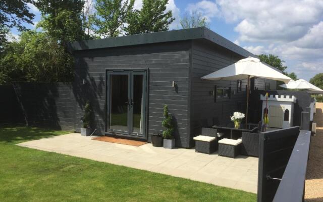 Windsor Studio West-Only 10 mins from Legoland