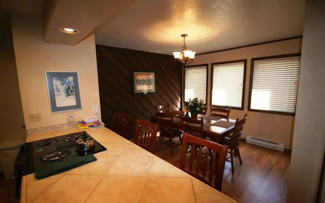 Colorado Rocky Mountain Resorts - Breckenridge