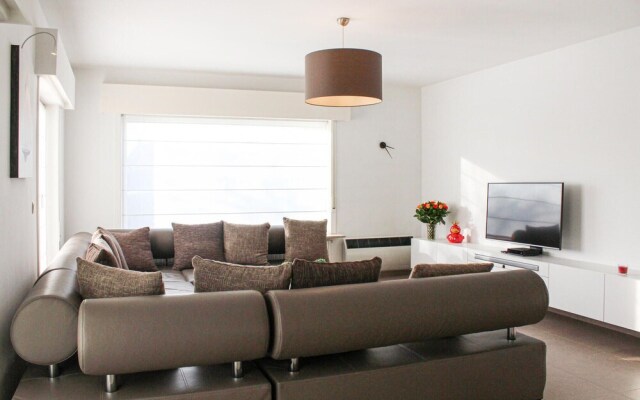 Amazing Home in Oostduinkerke With 3 Bedrooms and Wifi