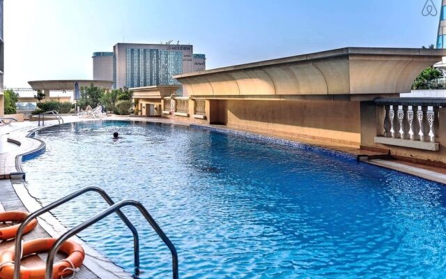 One Perfect Stay - Marina Crown