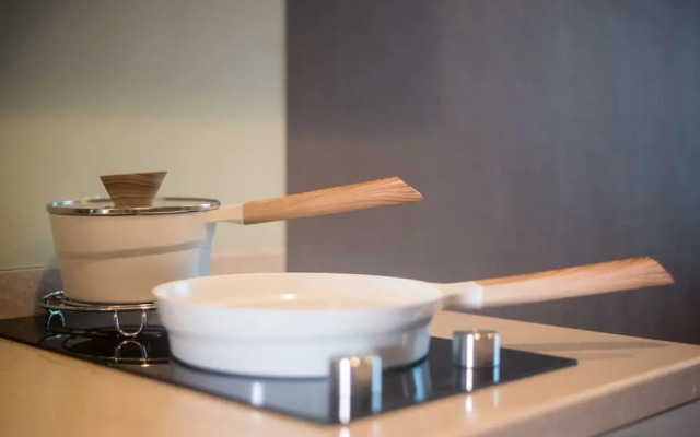 HIC at Night Bazaar 721