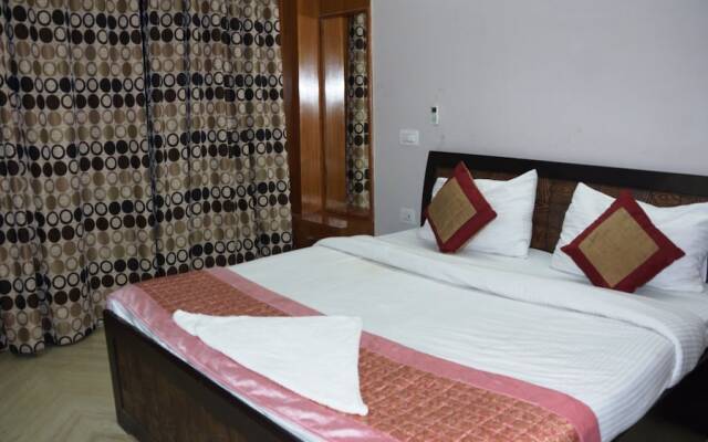 Maxfort Hospital Apartment