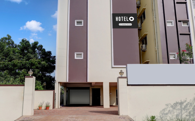 Super OYO Hotel O Ramaraopet Near Kakinada Beach