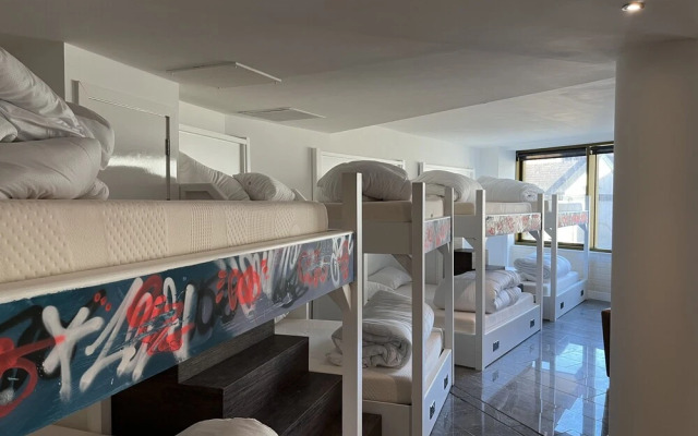 The Bling Hotel by UStay