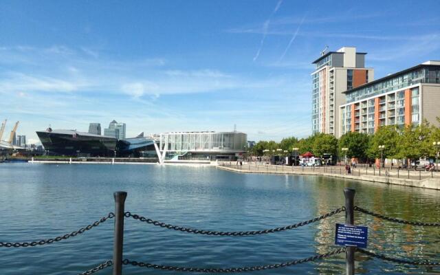 Excel Ex.Ctr.2 Bed Waterfront Penthouse