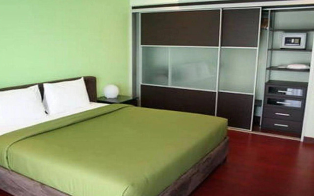 Seven Place Executive Residence