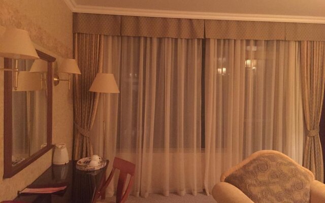 Отель Дръстър