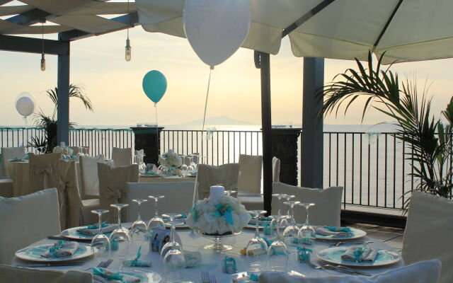 HR Hotel & Spa