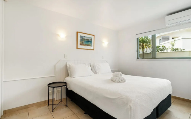 Waiheke Island - Onetangi Beachfront Apartments
