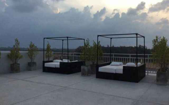 Grand Beach Condominium (Room. B26)