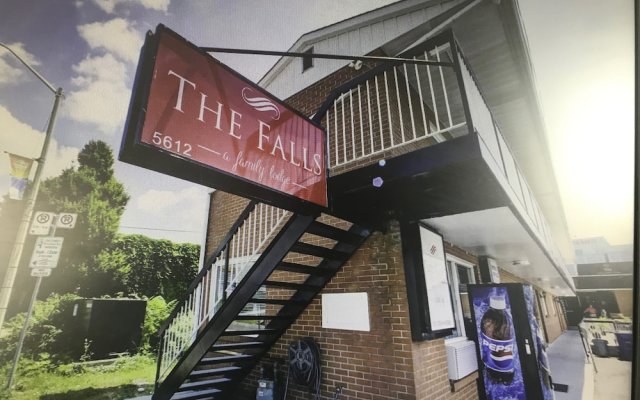 The Falls A Family Lodge