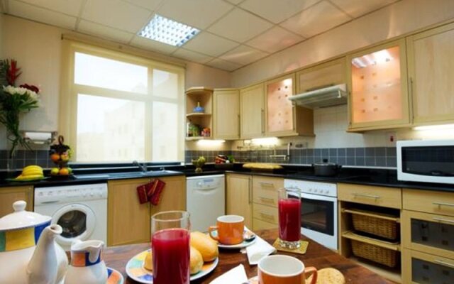 One Pavilion Luxury Serviced Apartments