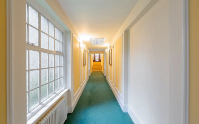 HighSt Kensington Studio - BaseToGo