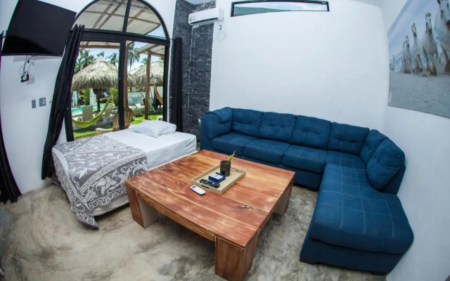 Show Pony Beach Resort and Suites