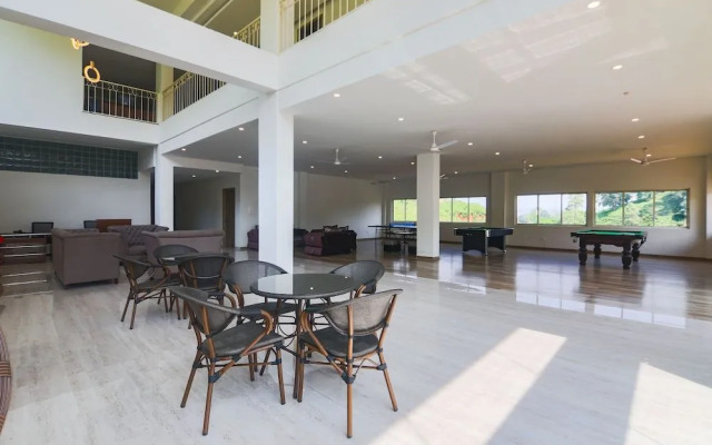 Club Nirvana by OYO Rooms