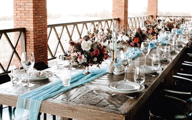 Chateau Mosmieri Resort