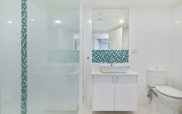 Meridian Tower Apartments