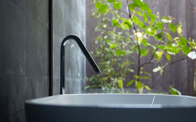 YADORU KYOTO HANARE Dokutsu No Yado