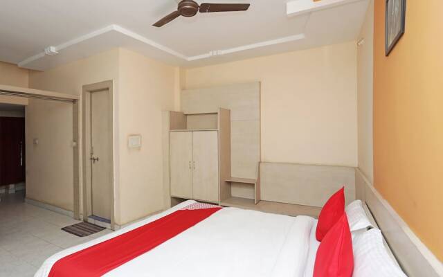 OYO 12546 Hotel Madhuban