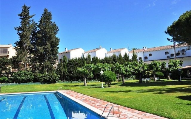 Suitur Apartment With Pool And Tennis Court