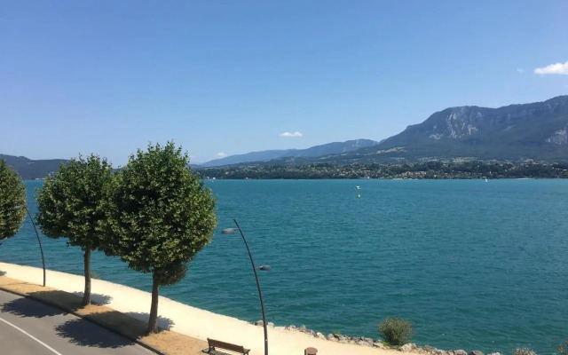 Vue sublime sur le lac du Bourget