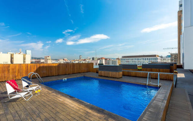 Barcelona 1 Br Apartment Shared Terrace With Swimming Pool Hoa 42151