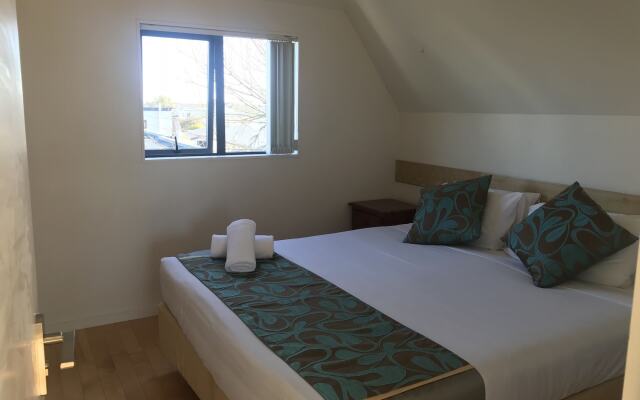 Beach Life Apartments