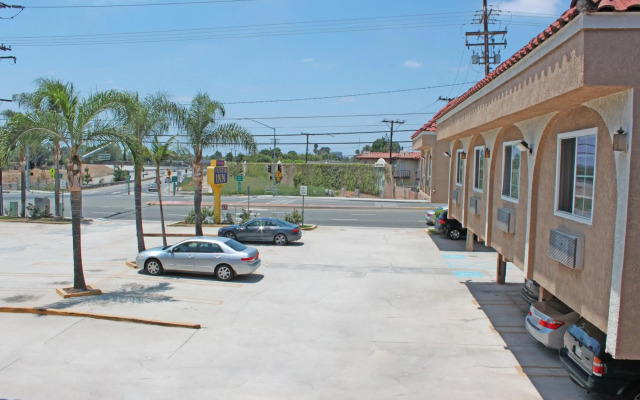 Orange Tustin Inn