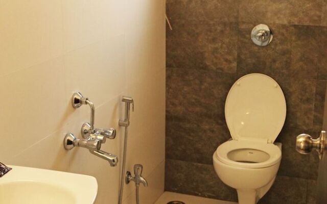 Saburi Service Apartments